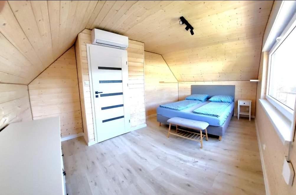 Lesny Zakatek Apartman Jarosławiec Kültér fotó