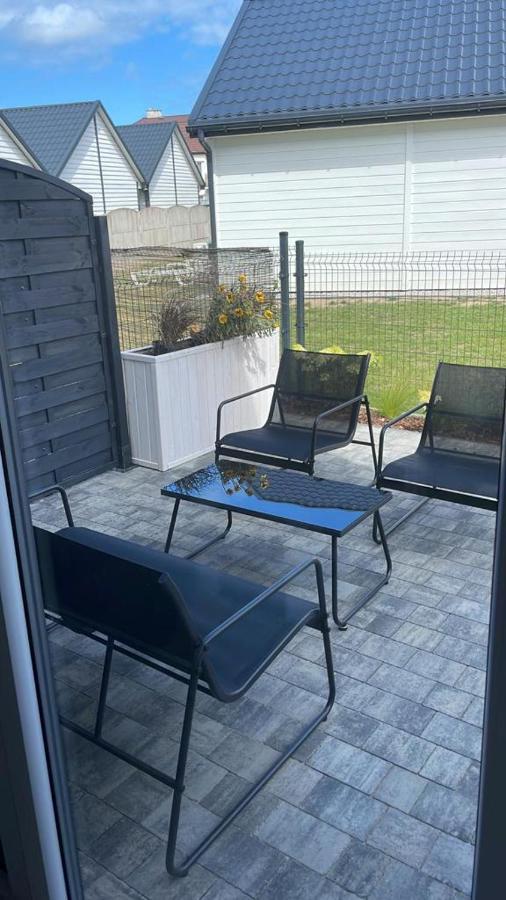 Lesny Zakatek Apartman Jarosławiec Kültér fotó